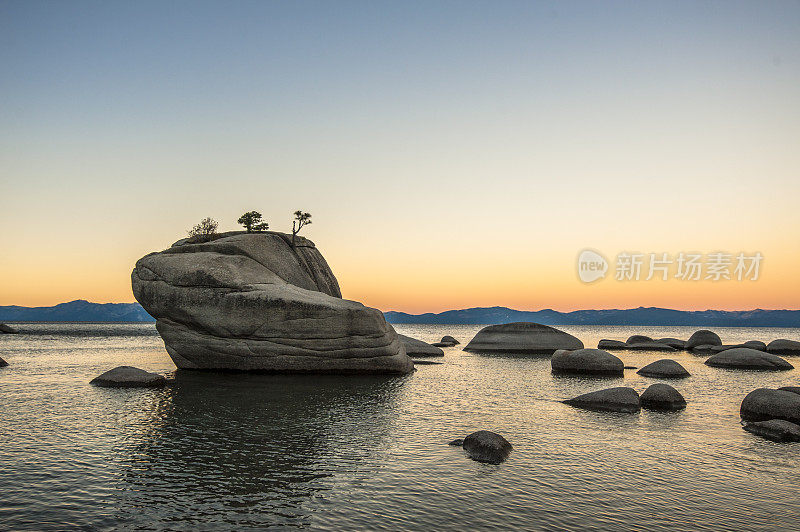 盆景岩，太浩湖