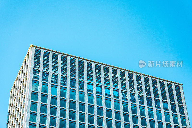 东京盐沼的现代办公大楼