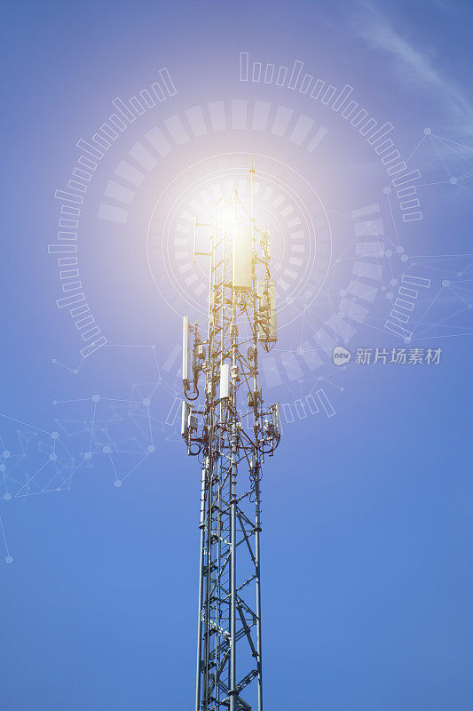 一个有天线的塔，在蓝天白云的衬托下发射信号，无线通信技术，与粒子混合，闪闪发光的粒子。连接和网点。