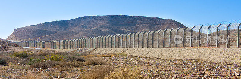 以色列和埃及在内盖夫和西奈沙漠的边界围栏
