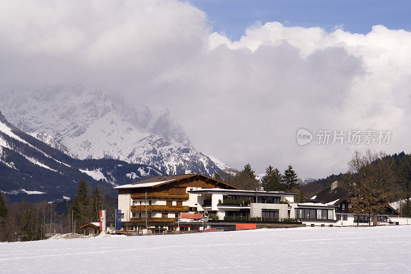 高山滑雪度假小屋