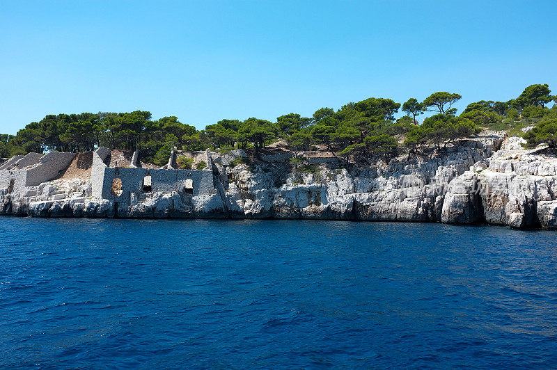 靠近卡西斯的地中海小溪(Calanques)