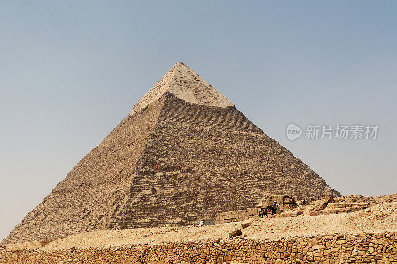 考夫拉金字塔