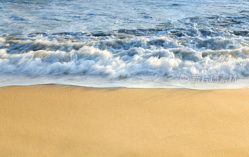 海浪和沙子