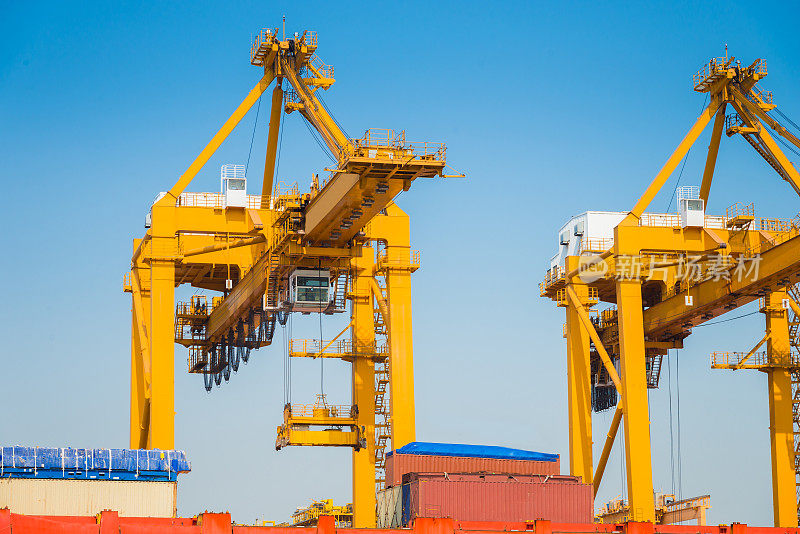 亚洲工业港口和集装箱船舶物流港口，