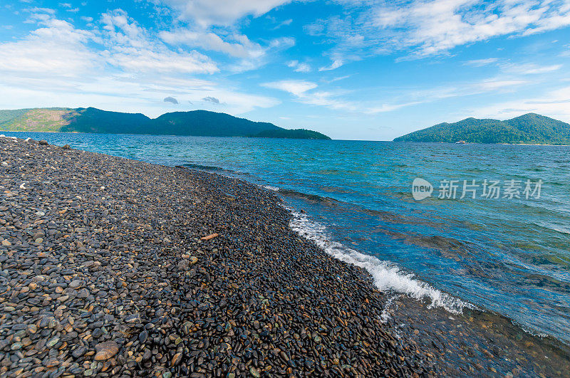 泰国南部海滩的全景