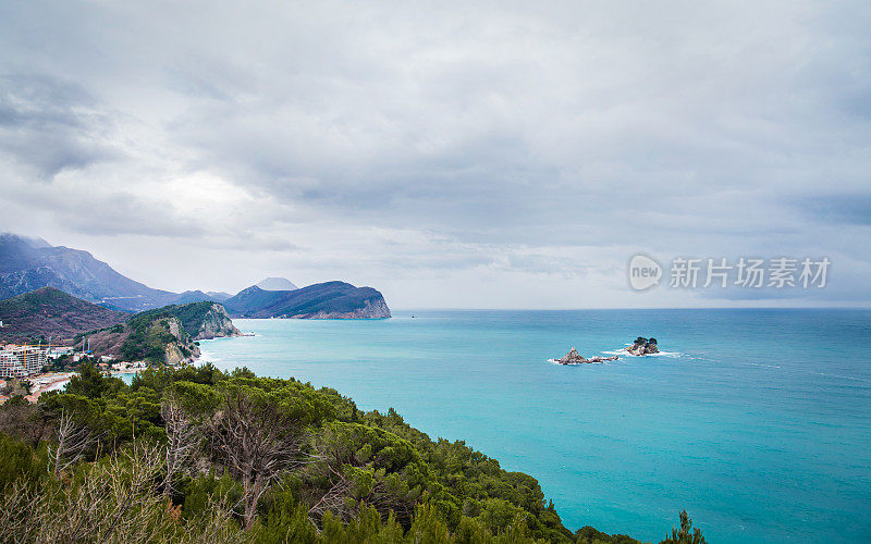 位于黑山海岸的亚得里亚海