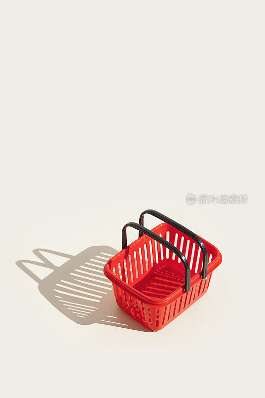红色的购物篮