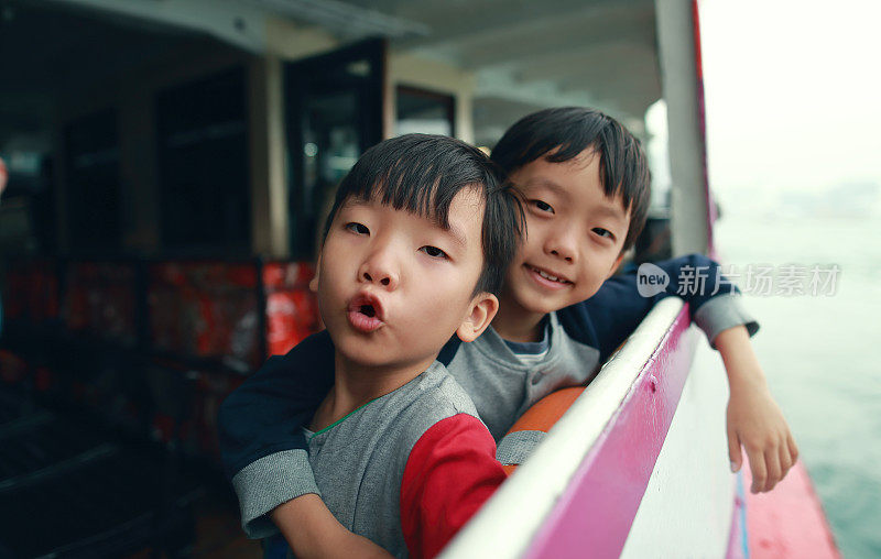 儿童在香港旅游