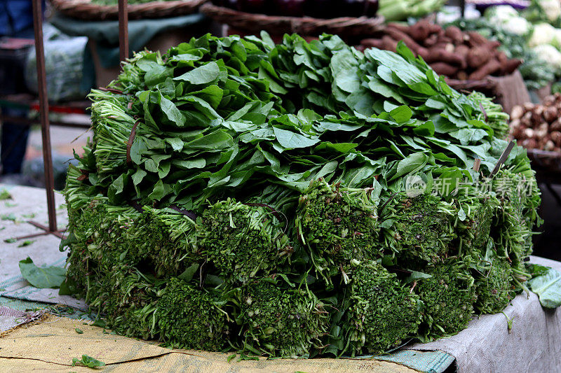 绿色蔬菜(菠菜)，叶类蔬菜