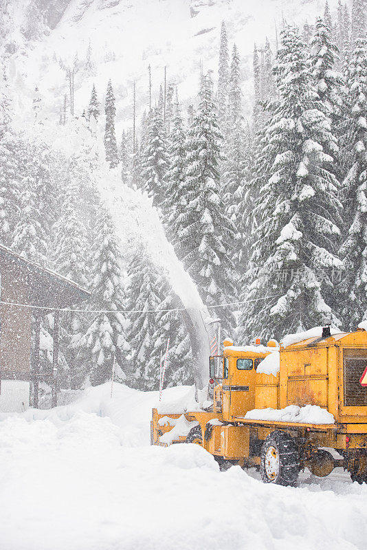 山除雪机