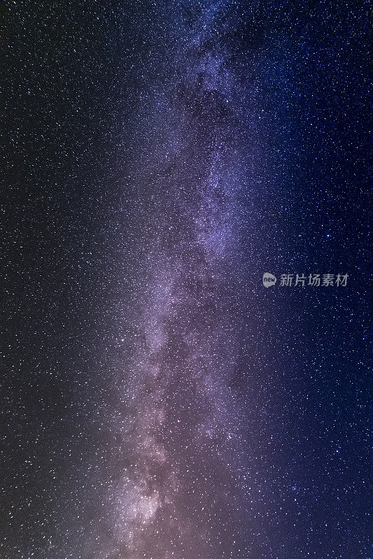 银河系上方幽幽的大峡谷夜空星空景观，美国