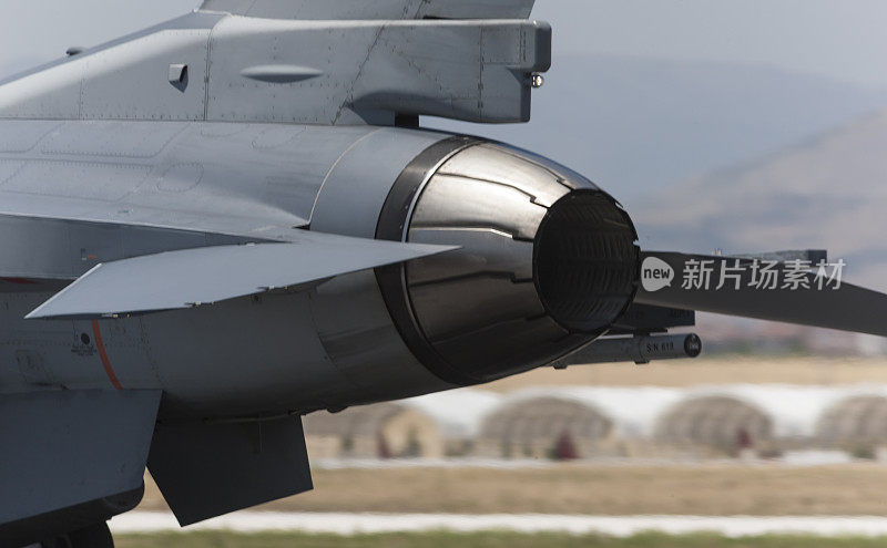 F-16战斗机的喷气发动机