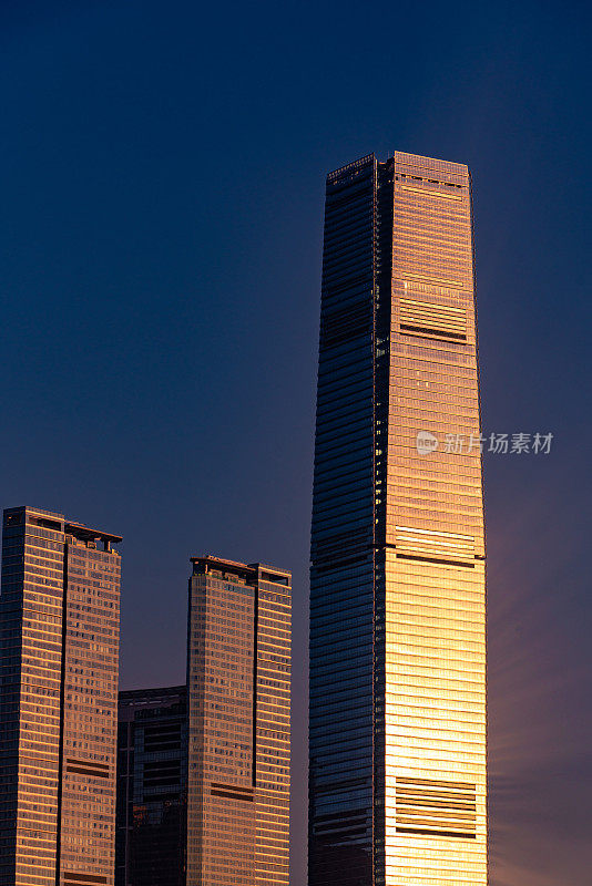 夕阳下的香港天际线