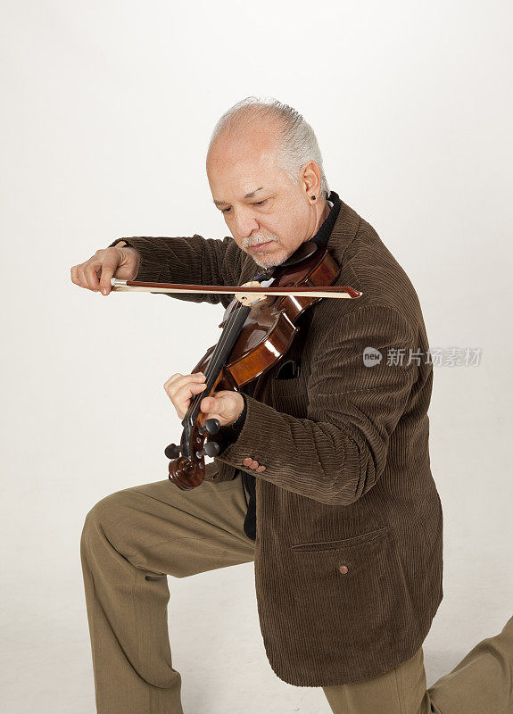 中提琴演奏者