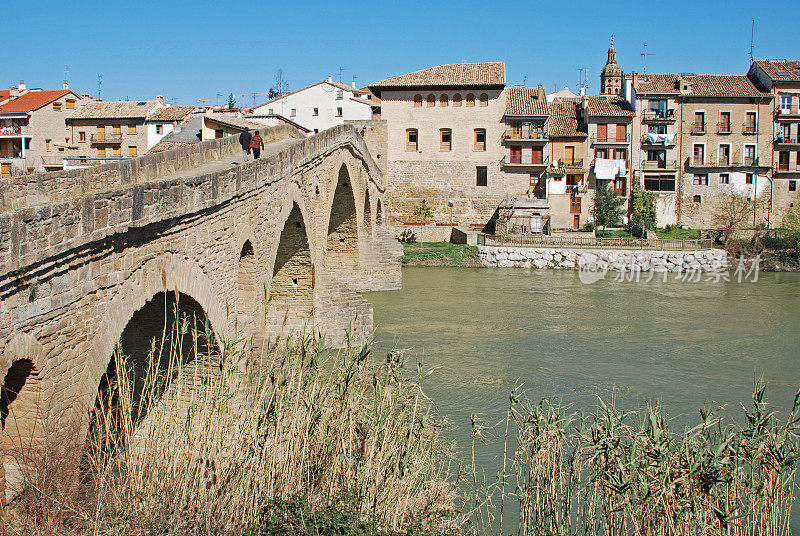 西班牙雷纳的一座11世纪的桥