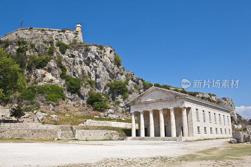 希腊科孚岛的希腊神庙