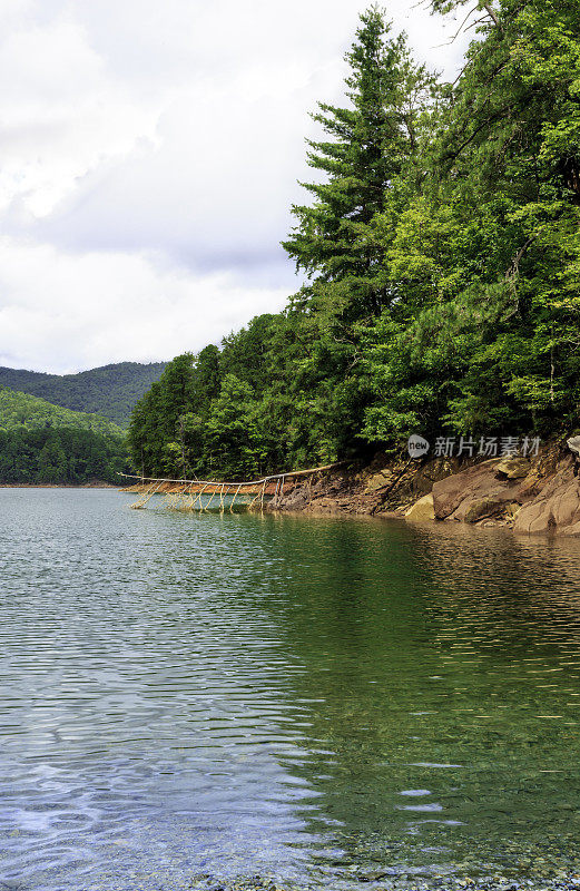 湖-大烟山国家公园