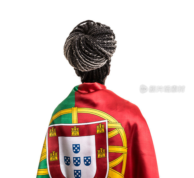 葡萄牙球迷举着国旗庆祝