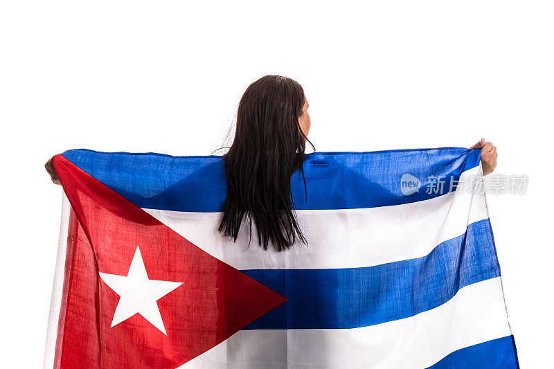 古巴球迷举着国旗