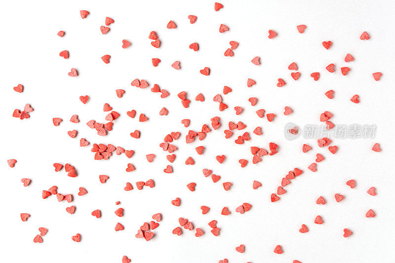 情人节墙纸，粉红色和红色的爱心在白色的背景。