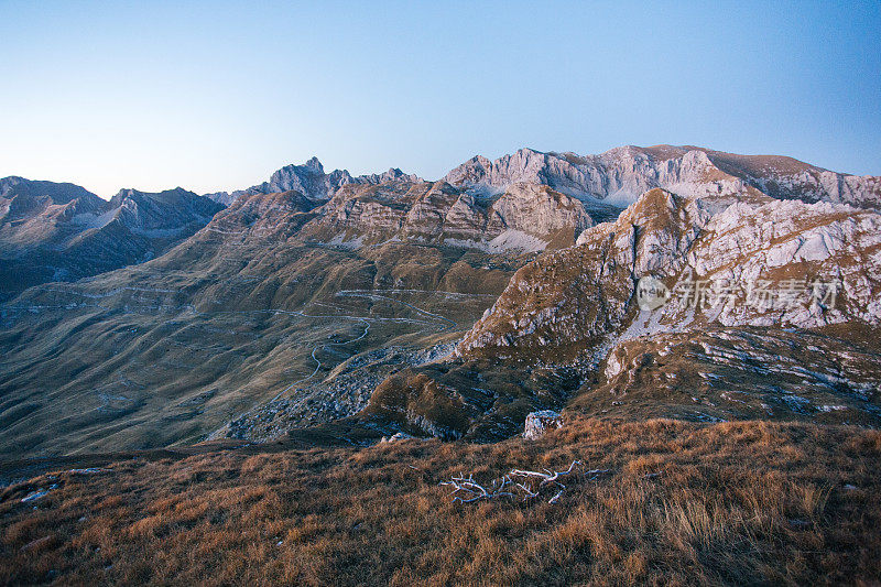 鸟瞰山景