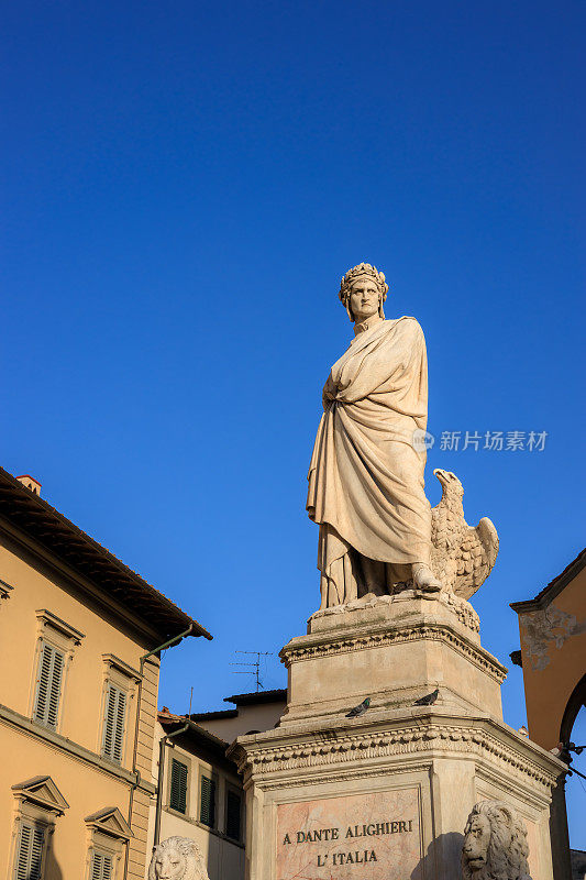 但丁雕像在圣十字大教堂，佛罗伦萨美术