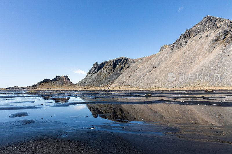 Stokksnes冰岛春天的Vestrahorn