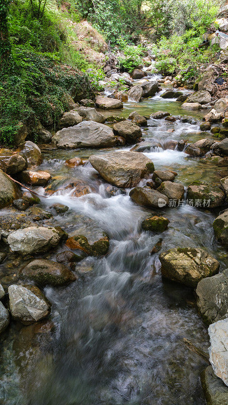 天然岩溪