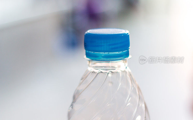 塑料瓶装水