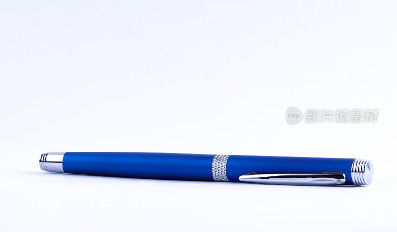 蓝色的笔