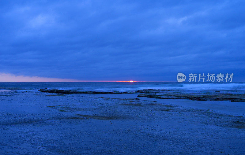 Avoca海滩的日出