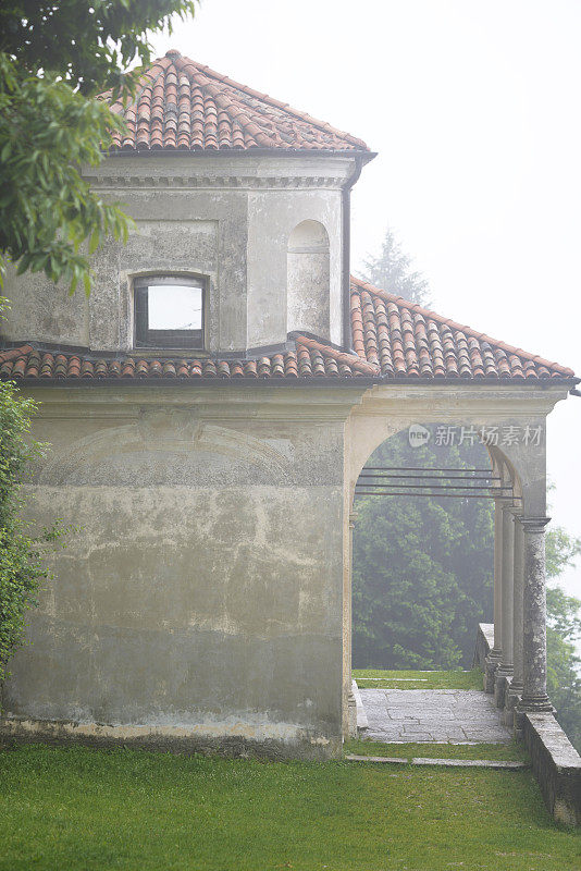 瓦雷兹的圣山之路