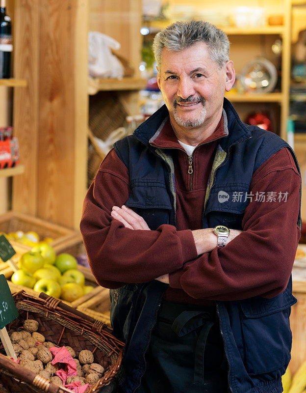 绿色杂货店高级小企业主