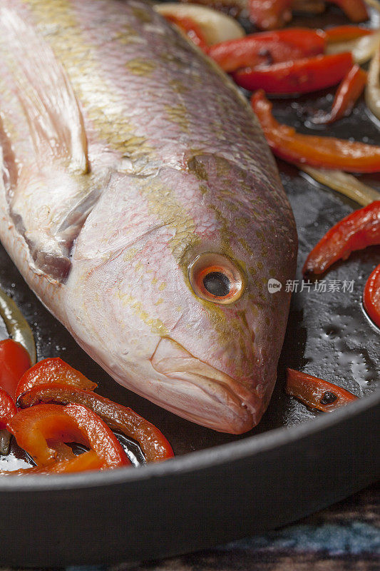烤红鲷鱼