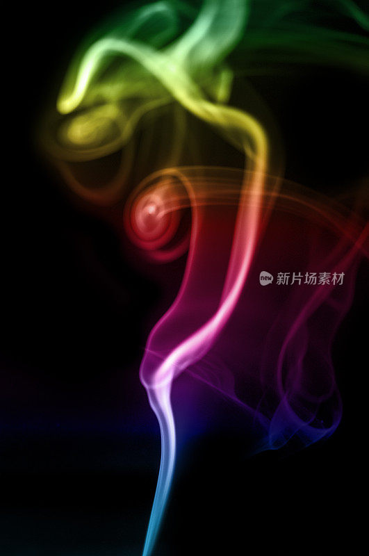 抽象流动的颜色烟雾模式