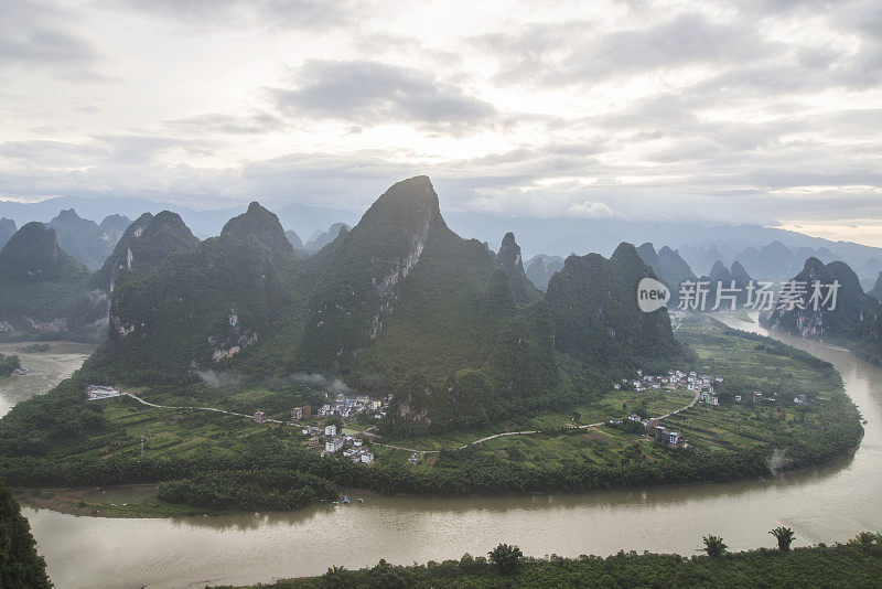 中国桂林梅西尔山景