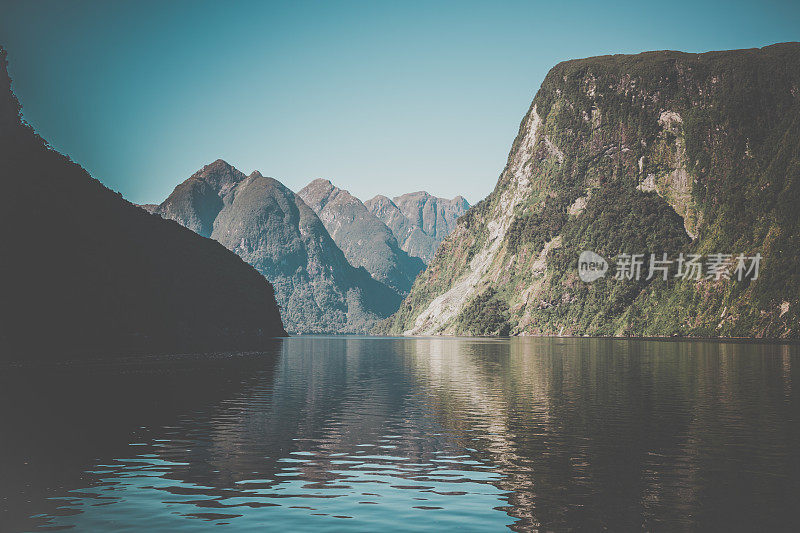 新西兰，南岛景观全景，可疑的声音