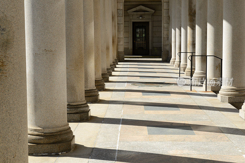 罗德岛最高法院的走廊