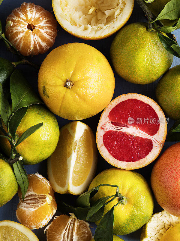 柑橘类水果，新鲜柑橘类水果切片