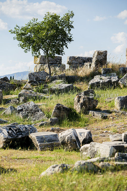 希拉波利斯地区在土耳其的pamukkale