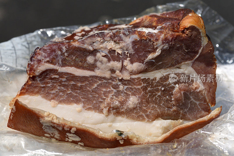 腐烂的熏肉