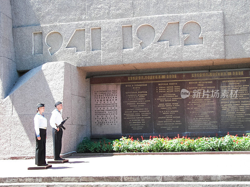 塞瓦斯托波尔。纪念二战阵亡士兵的纪念碑。
