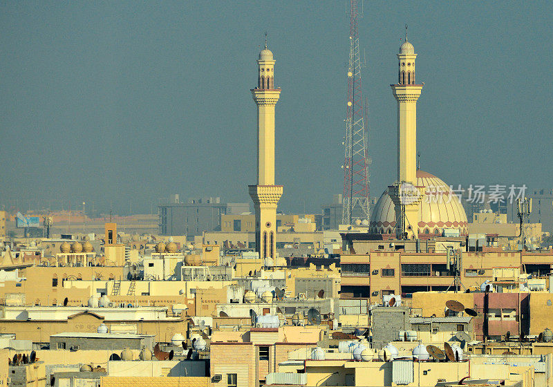 国王法赫德清真寺和达曼城市景观，东部省，沙特阿拉伯