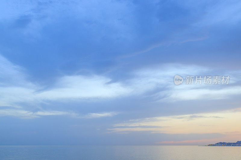 海上日落云景