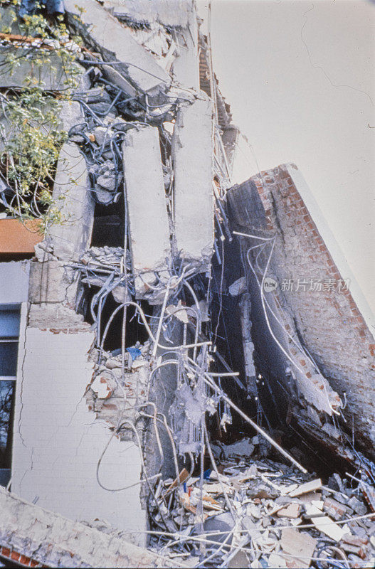 1994年加州洛杉矶北岭地震及其破坏的旧照片