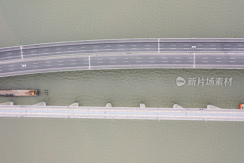 跨海公路和跨海铁路