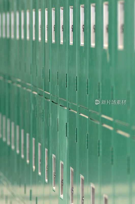 高中储物柜