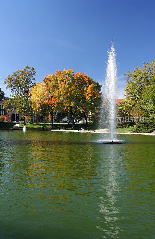 俄亥俄州立大学校园里的喷泉