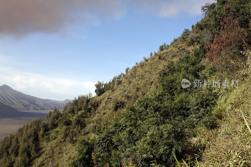 腾格里山山腰